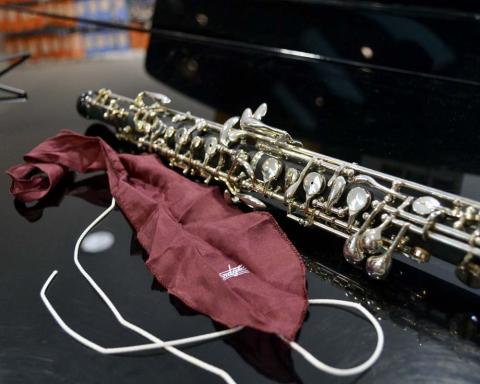 Oboe and silk swab